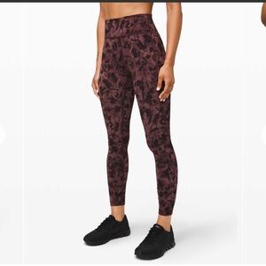 Lululemon In Movement Tight 25" Everlux
Mini Dusk Floral Antique Bark Black sz 4